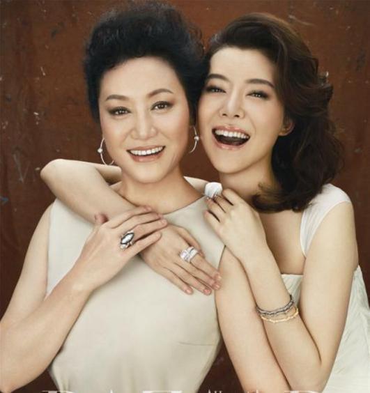 低调了多年,车晓父母身份曝光,难怪富商舍得花3亿分手费