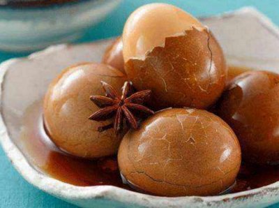 ​煮茶叶蛋时用绿茶还是红茶？很多人都做错了，难怪吃起来会发苦