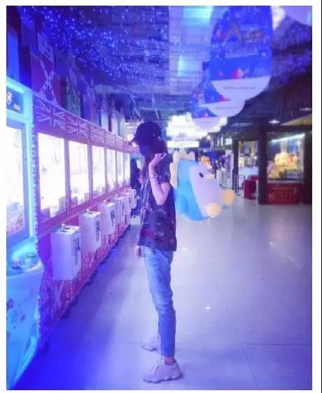 主动公开恋情,优质偶像又被发现抽烟,鹿晗还是顶级流量小生吗