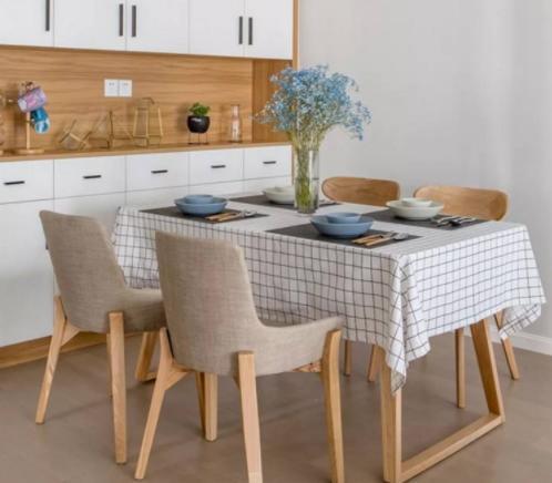 心理测试:三个餐桌,你认为哪一个最适合你?测你内心的变态程度