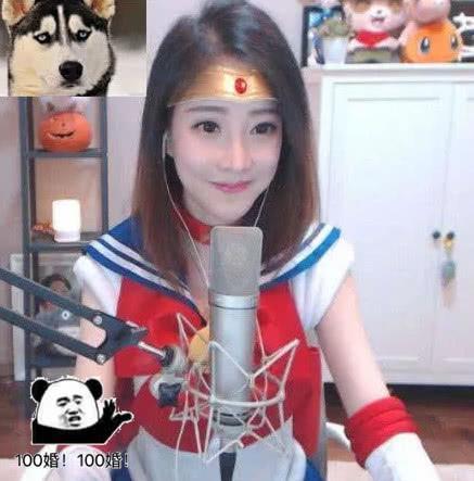 冯提莫直播COS遭吐槽,看到她的不知火舞后,网友:不知好歹!