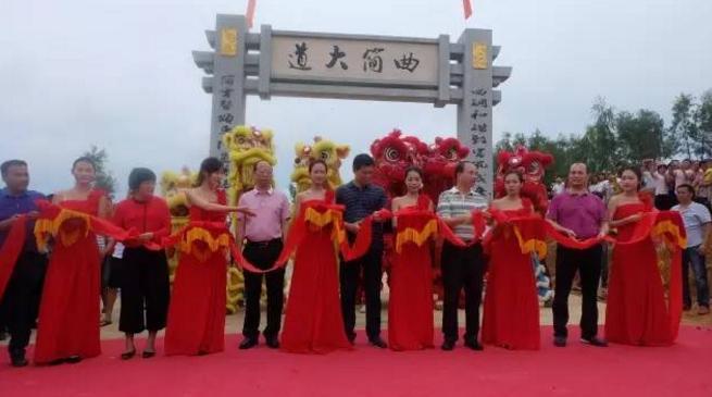 广大最土豪的小村子,100个人中就有一个千万富翁