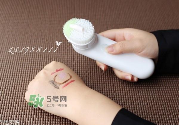 倩碧声波洁面仪怎么用？倩碧声波洁面仪使用方法