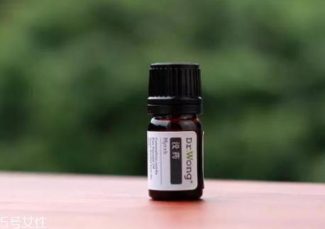 没药精油可以滴在内裤上吗？没药精油滴在内裤上的好处