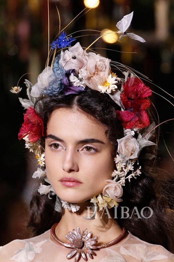 迪奥星星眼妆容怎么化？迪奥星星眼妆容画法