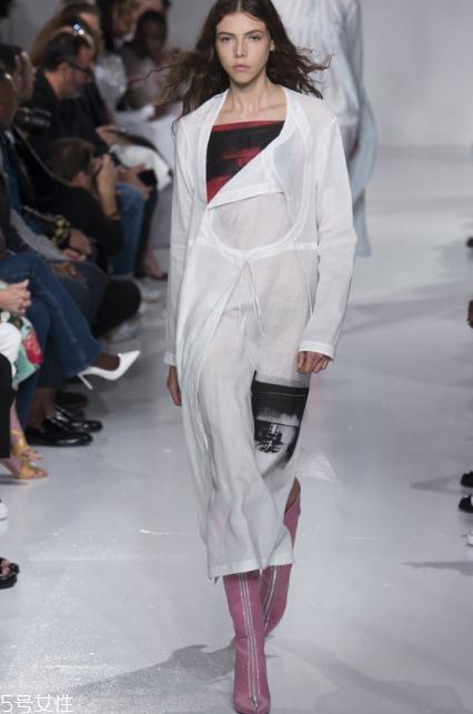 calvin klein2018春夏系列怎么样_有哪些款式？