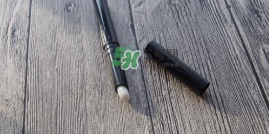 mac唇部打底膏怎么用？mac唇部打底使用方法