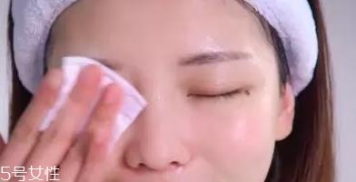 草莓鼻用什么产品最有效？4款产品让鼻头亮丽洁净