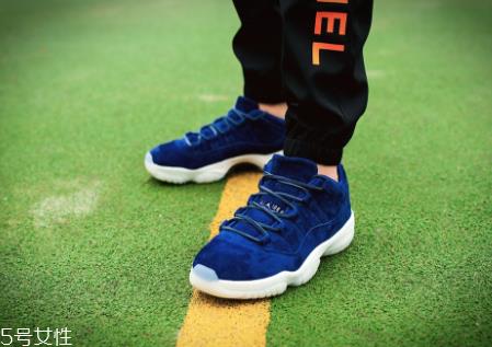 aj 11 low re2pect蓝麂皮开箱测评_上脚效果