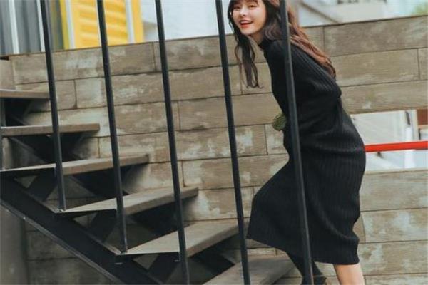 毛衣裙什么颜色好看 今年流行这几款