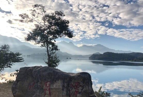刘诗诗嫁对了人!孕期吴奇隆发文高调示爱还特意准备精致奢华孕餐