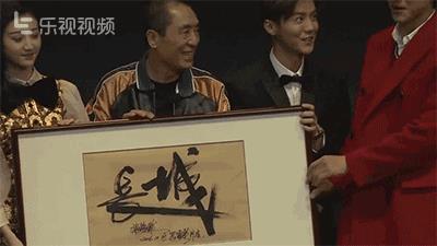 男星同框身高才是硬伤!鹿晗被林更新秒成渣,李易峰真有181cm?