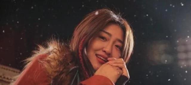 19线演员却坐拥千万豪宅,客厅装饰如酒店大堂,或赵本山孙子