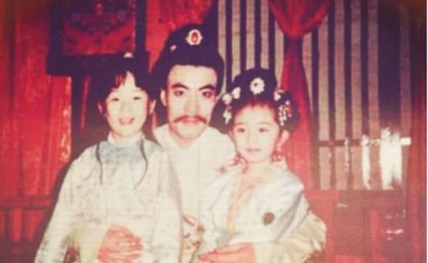 杨幂的4岁、18岁、25岁、30岁、32岁，你被几岁的杨幂惊艳到？