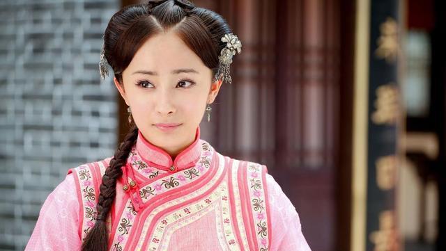 杨幂的4岁、18岁、25岁、30岁、32岁，你被几岁的杨幂惊艳到？