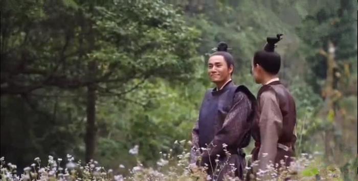 倪妮太社会我姐了,竟然主动向陈坤强吻,两人频繁互动因争议