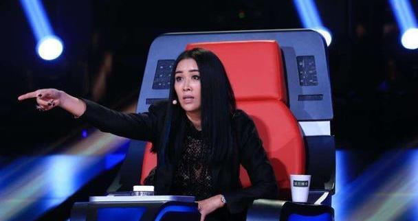 那英曾经嘲笑刀郎唱歌土,那么刀郎到底土不土