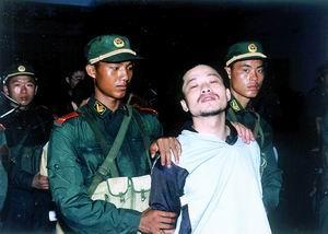 最疯狂强奸犯,10年间作案380起,偶然才将其抓捕