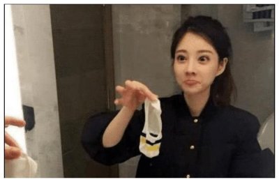 冯提莫接了杜蕾斯广告后,直播间粉丝来了一道送命题!