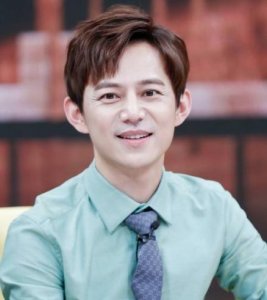 《快本》下一期的嘉宾阵容强大,光头张一山受期待