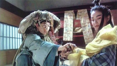 《笑傲江湖》的东方不败,爱的是雪千寻还是令狐冲?3点看出不同