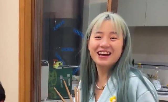 小鱼海棠是谁发生什么事了 小英和小鱼海棠是双胞胎吗?