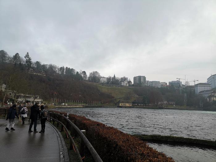 欧洲最大瀑布——莱茵河瀑布