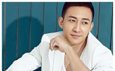 王阳出道16年没火,不蹭明星表弟热度,娶“旺夫”老婆后终于走红