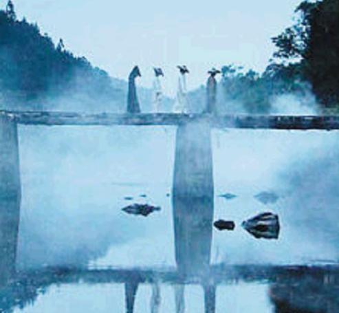 几个尸体站成一排走路吓坏路人!湘西赶尸竟然是真实存在的!