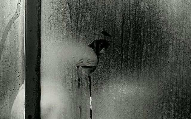 几个尸体站成一排走路吓坏路人!湘西赶尸竟然是真实存在的!