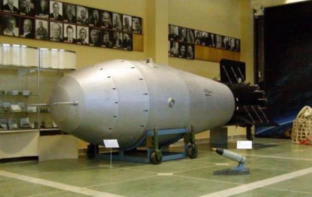 极限条件下,地球最多能承受多少颗氢弹的轰炸?