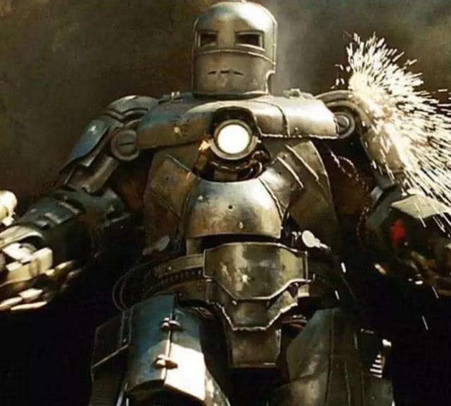 《钢铁侠1》最强盔甲是什么?看到图4瞬间秒懂,原来还有后招?