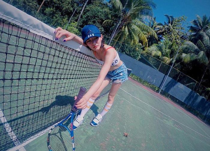 苏醒新女友曝光，长相清纯酷似papi酱，两人合影十分甜蜜