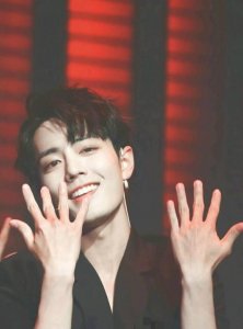 肖战又出事!微博之夜被质疑刷票,粉丝摊牌了:三无组织