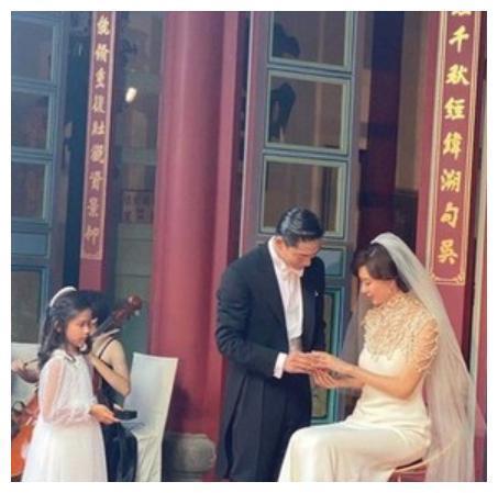 林志玲婚礼圆满举行,网友的祝福看哭了!8年相识半年闪婚的真爱