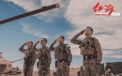 《红海行动》口碑爆棚,黄景瑜从网剧鲜肉逆袭成铁血硬汉!