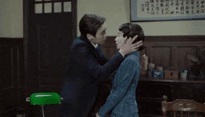 这些亲吻动图,看得我狼血沸腾!