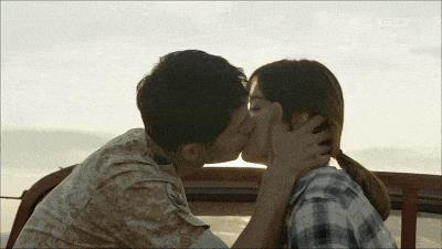 这些亲吻动图,看得我狼血沸腾!