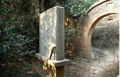 ​斗战神怎么赚钱，月入三千万上官银介绍攻略