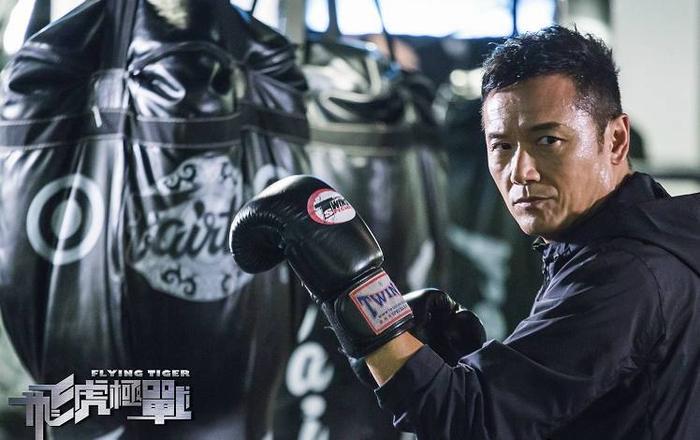 《溏心风暴》男主黄宗泽化身特警,出演警匪剧《飞虎极战》