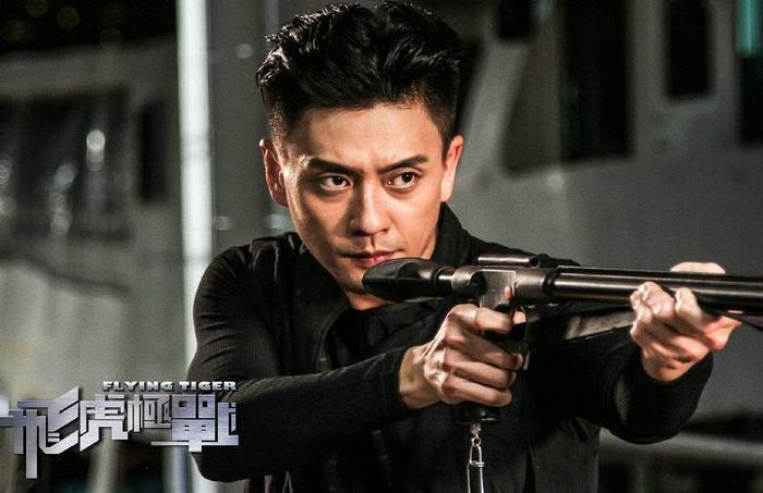 《溏心风暴》男主黄宗泽化身特警,出演警匪剧《飞虎极战》