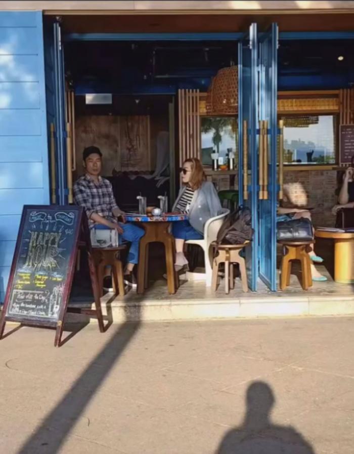 懒理黄心颖怀孕传闻,郑秀文与许志安甜蜜约会,男方消瘦显憔悴