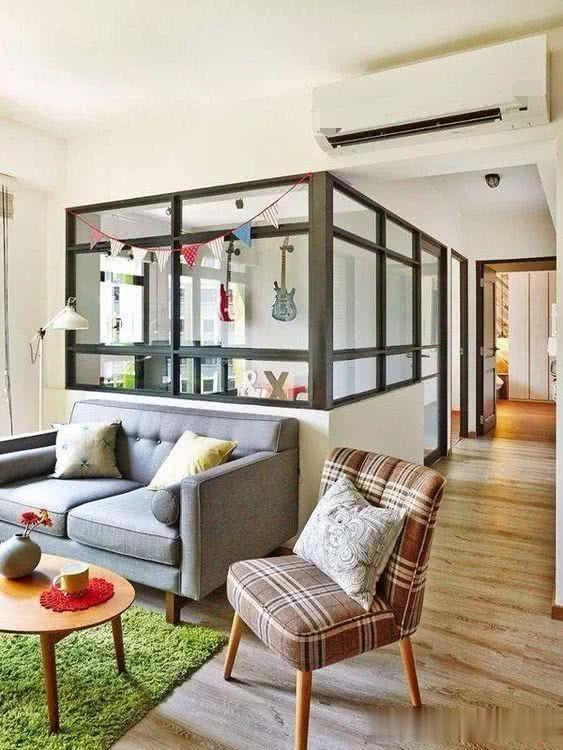 客厅留一半空间,做半墙玻璃房,采光又通风!难怪日本房子很常见