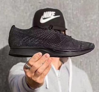 可能让你爱到窒息Nike Flyknit Racer 黑魂