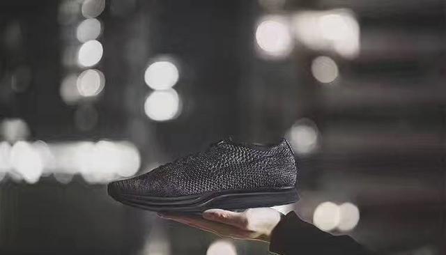 可能让你爱到窒息Nike Flyknit Racer 黑魂