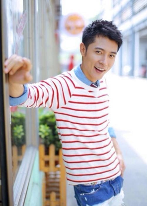 老婆大他十一岁,当后爹作陪衬,却愈发有味