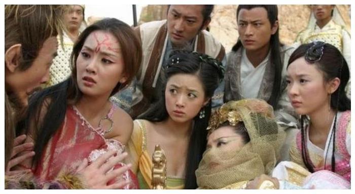 《欢天喜地七仙女》中，“扫把星”14年后，逆袭长的这么帅