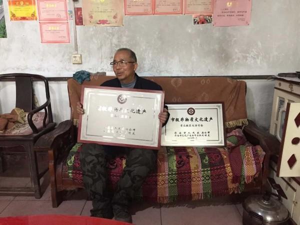 老章丘人说“章丘铁锅”是个骗局