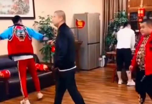 快手二驴即将回归?发视频给大家心理准备,仅半天点击量上千万!