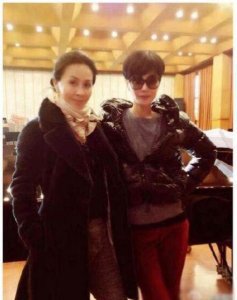 刘嘉玲吐槽王菲牌技,哥哥张国荣亲证实!